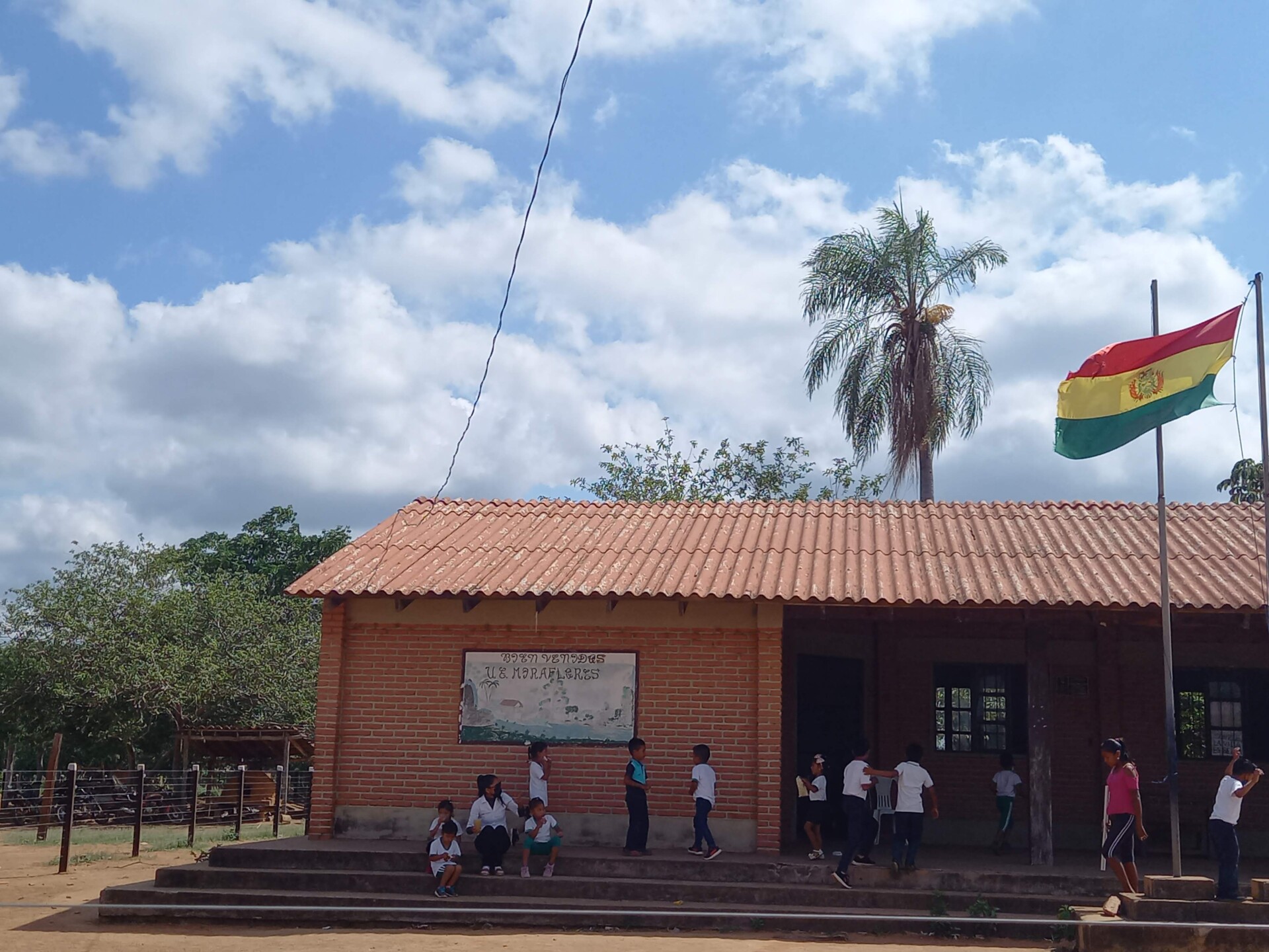 Skupnost Miraflores - osnovna šola